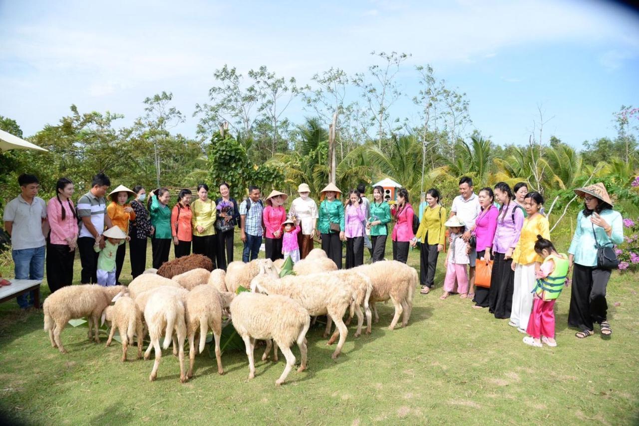 Bungalow - Farmstay Hoa Rung U Minh Cà Mau Екстериор снимка